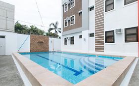 Reddoorz Plus At Dbuilders Poblacion Bgc